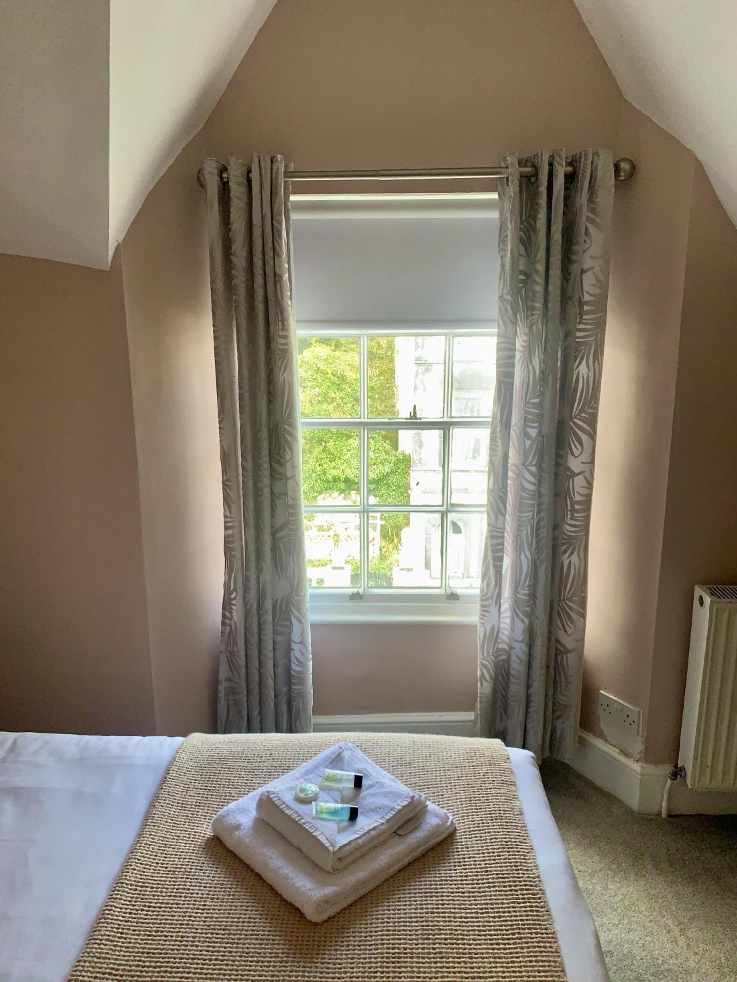 Seaclyffe Hotel Ltd Llandudno Cameră foto